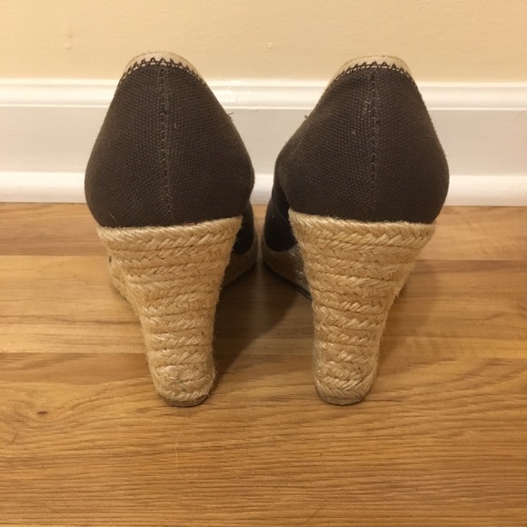 Banana Republic Gray Wedges - Picture 2 of 4